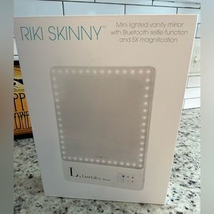 COPY - RIKI SKINNY BY GLAMCOR LIGHTED MAKEUP MIRROR LimeLife by Alcone - BRAND …